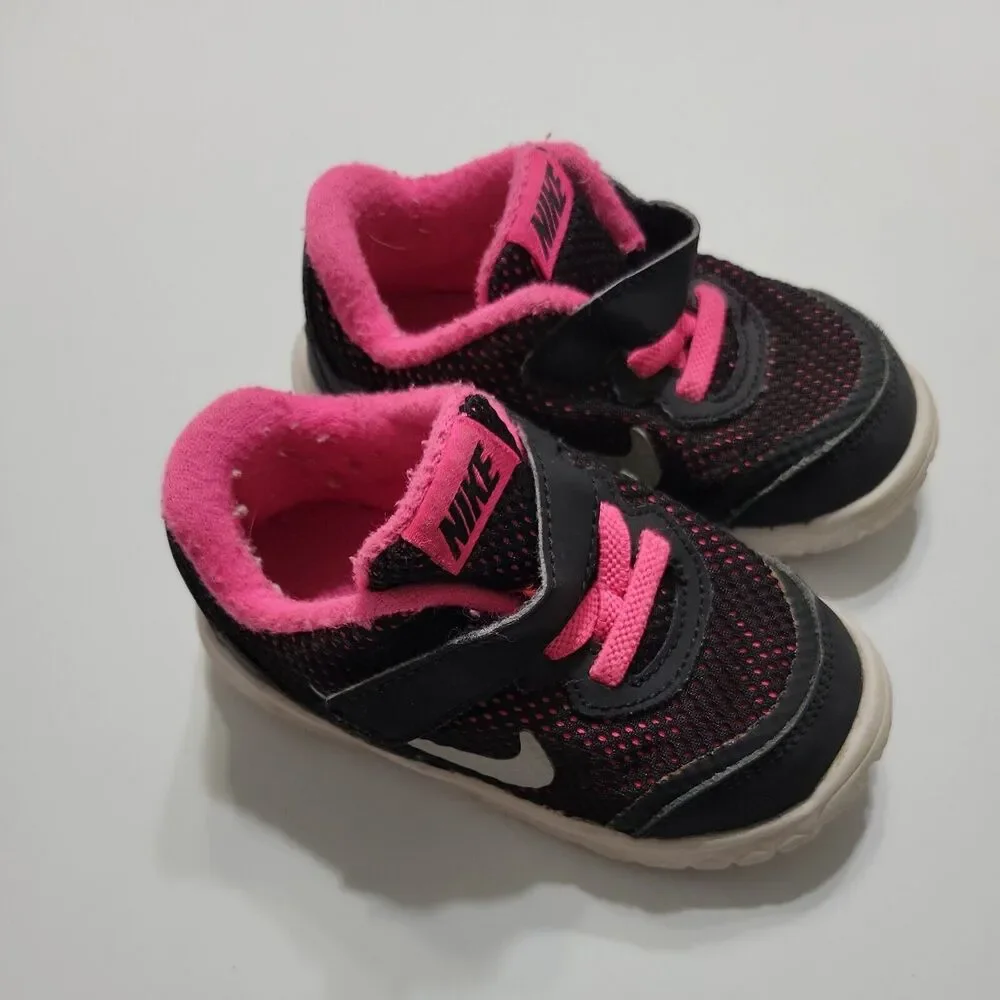 Nike Little Sneaker Girl 6C Contact Running Shoes Black Pink Hook & Loop Low Top